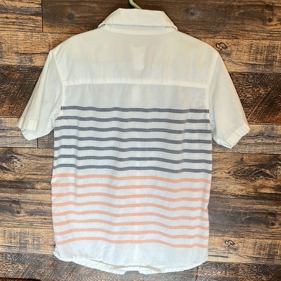 Carter’s Kid Short-sleeve Button Up Shirt (size 7 - boys) - Picture 2 of 2